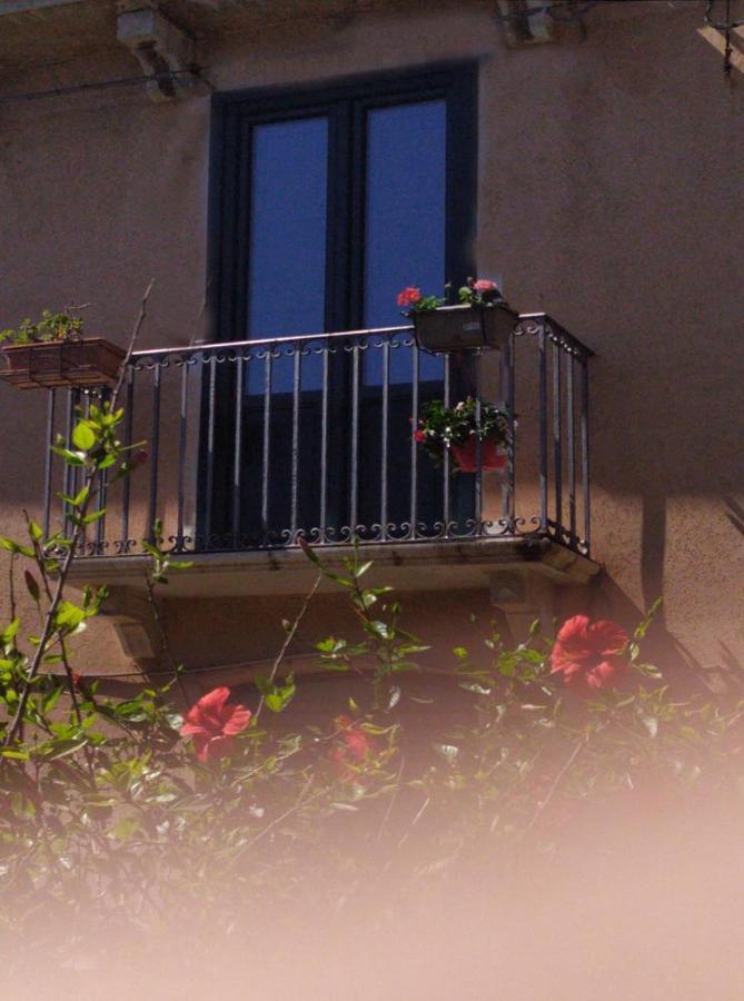 Trapani Egadistar Apartments ภายนอก รูปภาพ